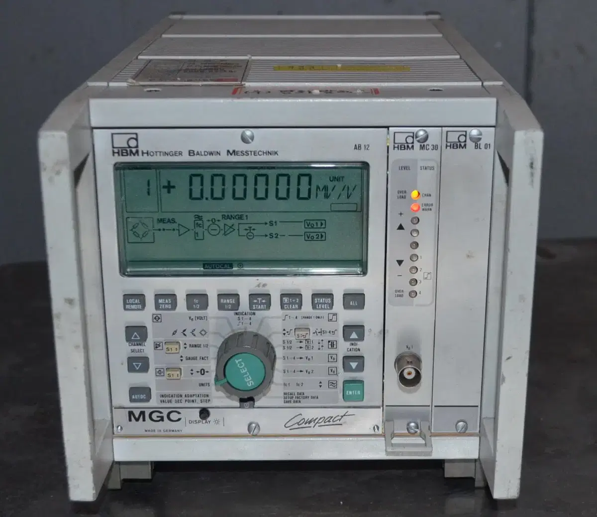 HBM MGC Messverstarker AB12 + MC30